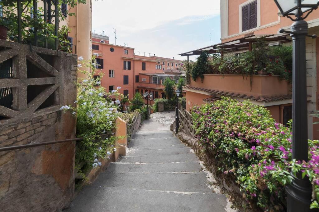 Elegante Open Space Con Vasca Idromassaggio A Trastevere Exterior photo